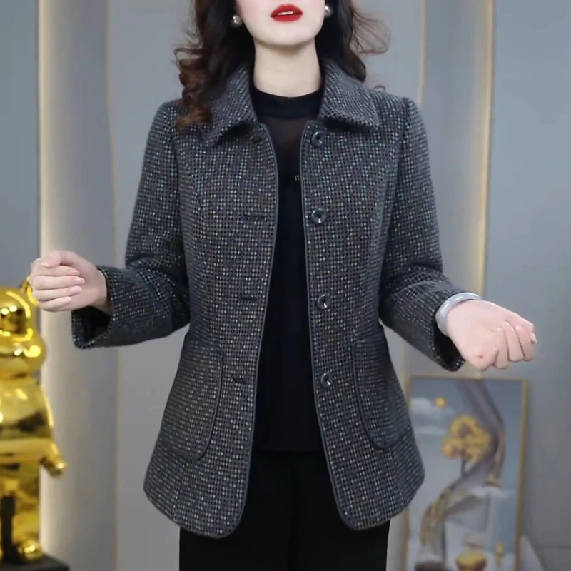 时尚高端精致棉服女2025冬季新款中年妈妈装时尚洋气减龄显瘦外套