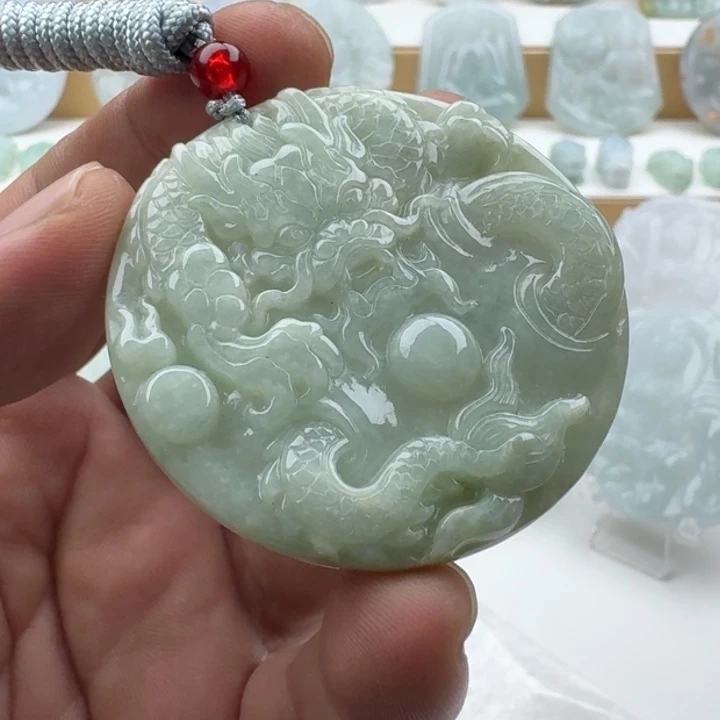 翡翠未镶嵌颈饰天然缅甸A货翡翠