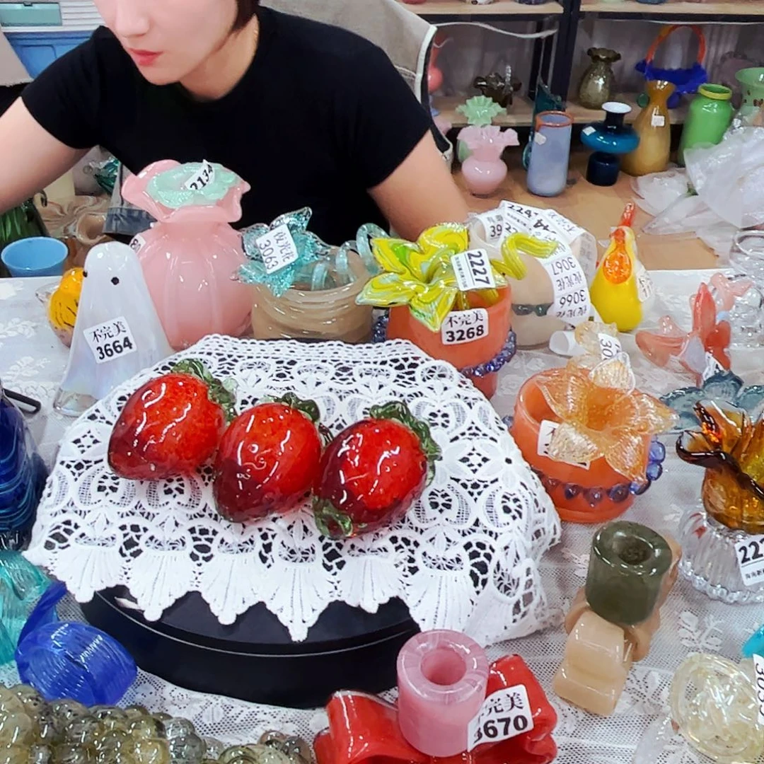 3个草莓 家悦琉璃工艺品