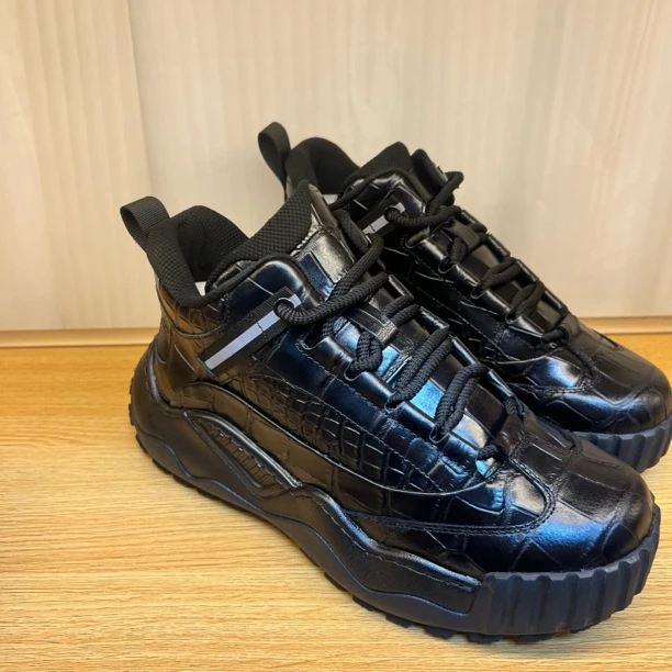 16276P-1V黑色顶奢定制稀有皮男鞋