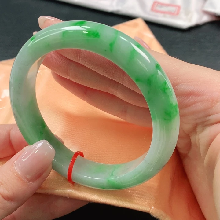 翡翠手镯未镶嵌天然翡翠手镯01