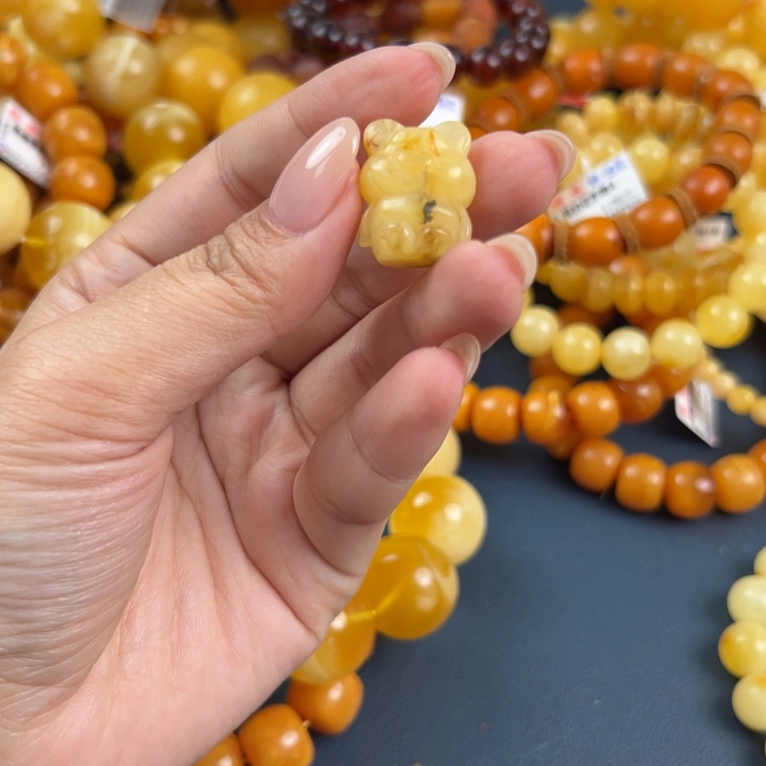 琥珀未镶嵌珠宝奇石