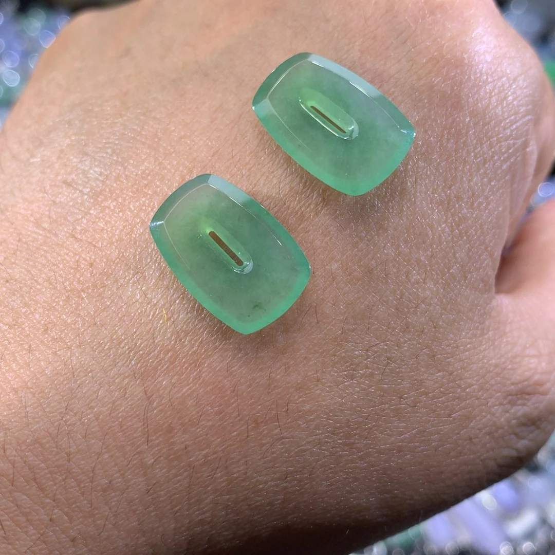 翡翠耳饰18K金镶嵌未镶嵌