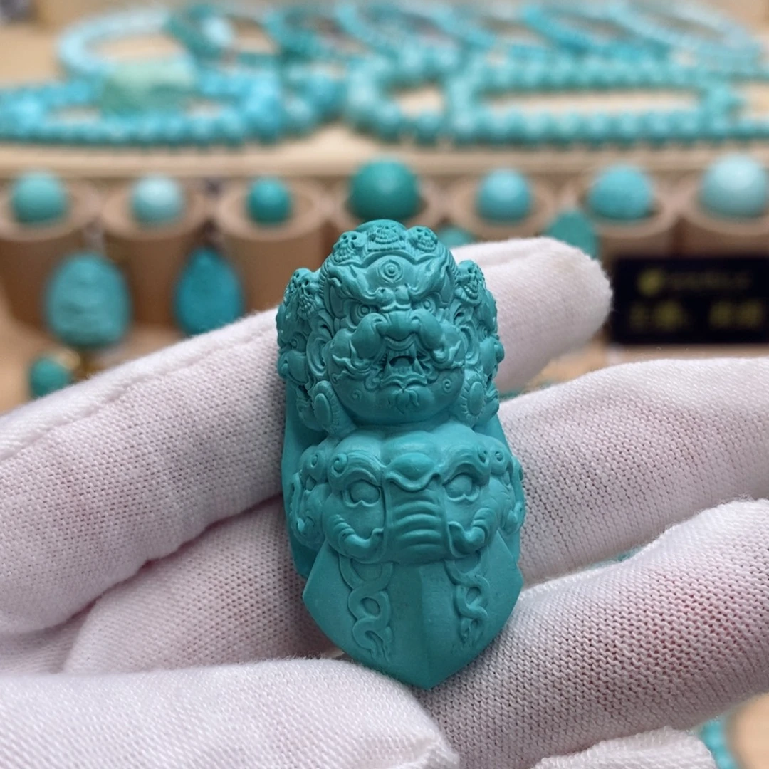 未镶嵌绿松石珠宝奇石