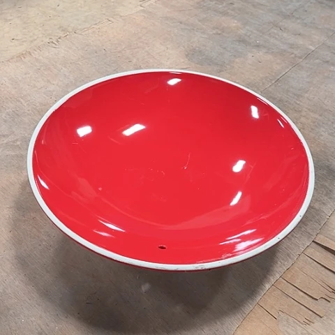 微瑕，不能明火，口径30.5厘米，红盖