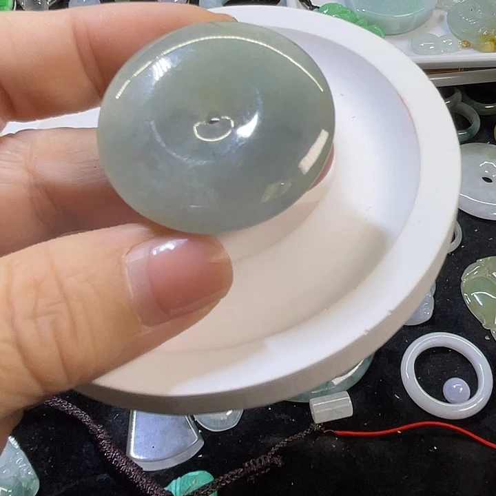 翡翠未镶嵌颈饰大平安扣