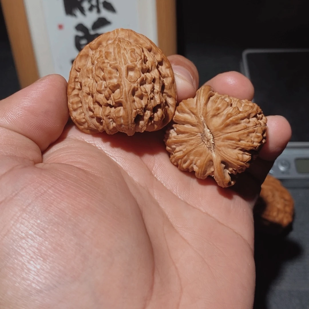 财***文玩核桃把件38三角白