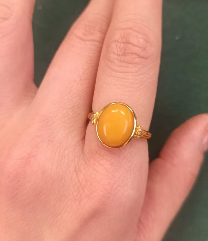 925银镶嵌蜜蜡戒指