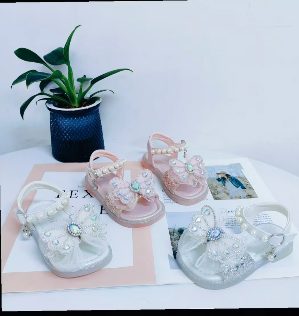 女童凉鞋公主鞋软底宝宝鞋2025夏季新款小女孩水晶鞋小香风1224