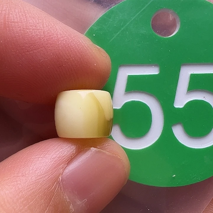 未镶嵌蜜蜡裸石9m m