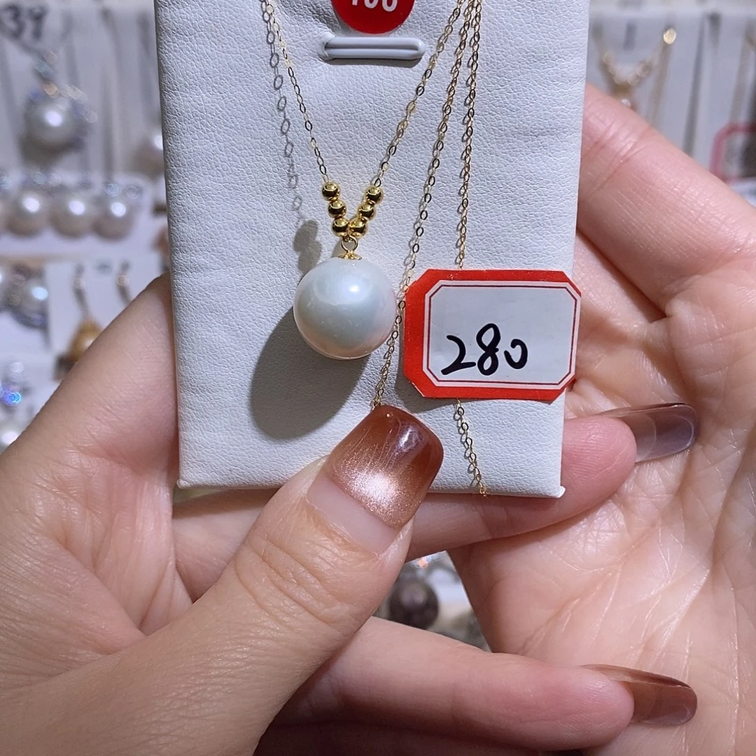 淡水珍珠18K金镶嵌颈饰w