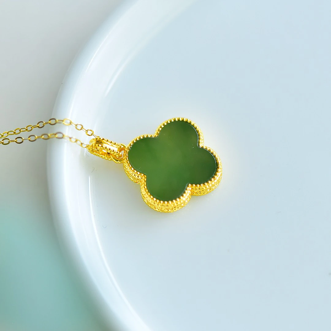 18k黄金天然和田碧玉吊坠女Au750四叶草绿色玉石轻奢精美