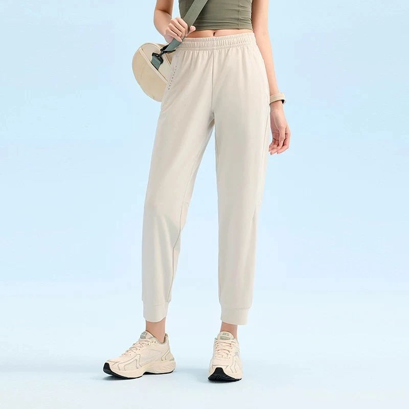 安踏｜2025夏季新款女子柔软亲肤冰肤科技运动显瘦束脚九分裤-WZ