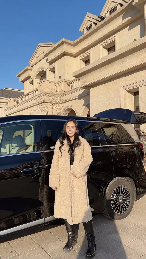 张洪波夫妇-2025年冬季新款加密加厚保暖卷卷毛时尚长款外套