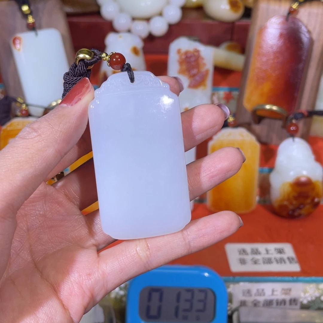 墨***。和田玉未镶嵌挂件