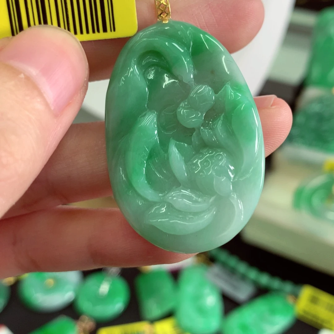 翡翠18K金镶嵌吊坠(不含链)