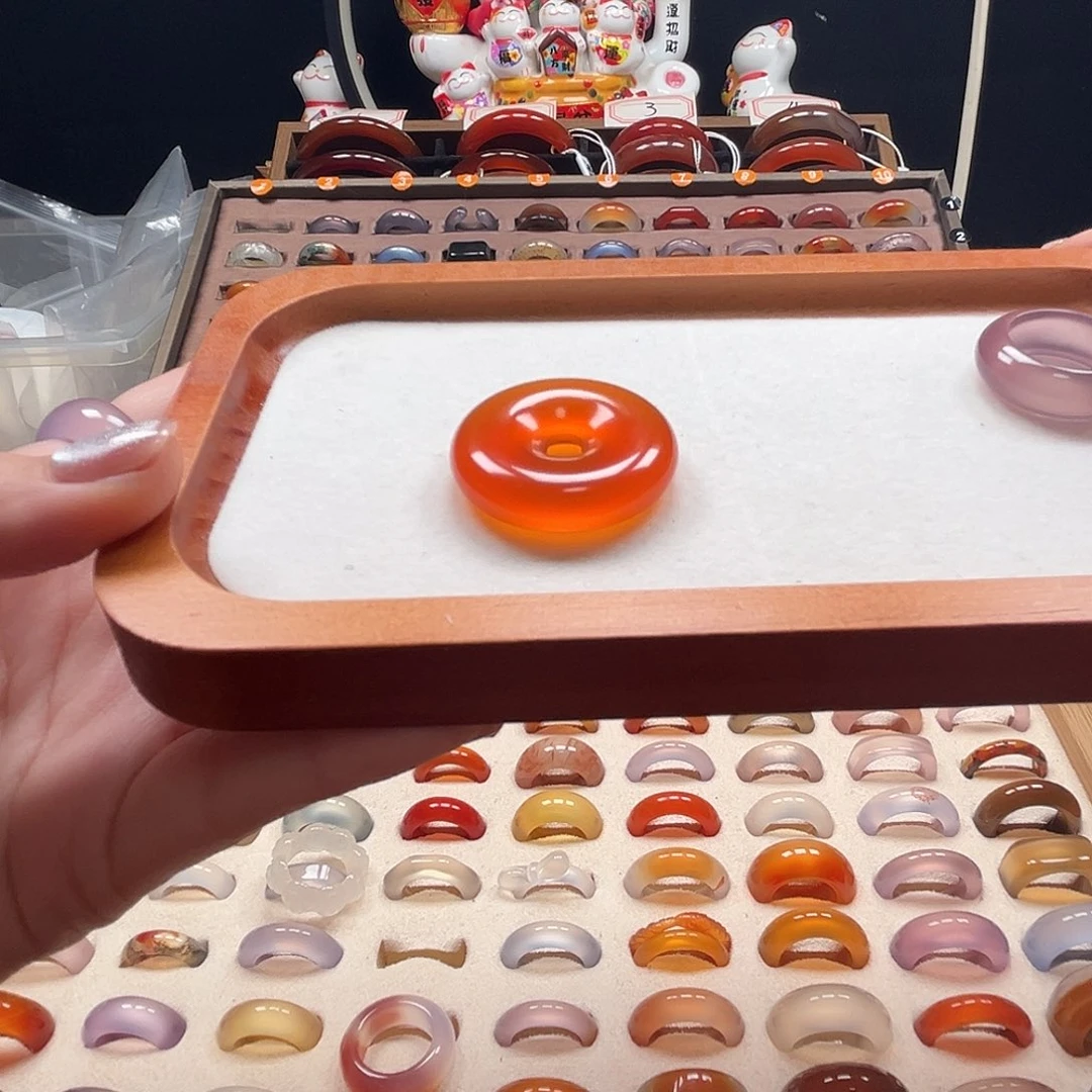 解***圆玛瑙/玉髓未镶嵌戒指