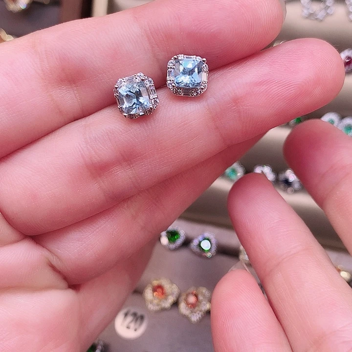 班***来托帕石银S925镶嵌耳饰