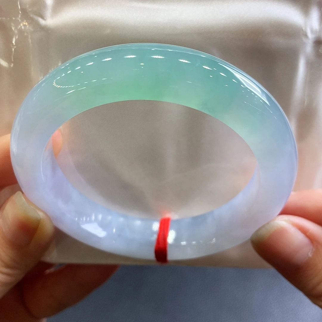 翡翠未镶嵌手镯56.5正圈