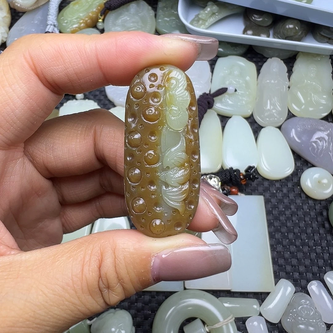 和田玉未镶嵌吊坠(不含链)卡45