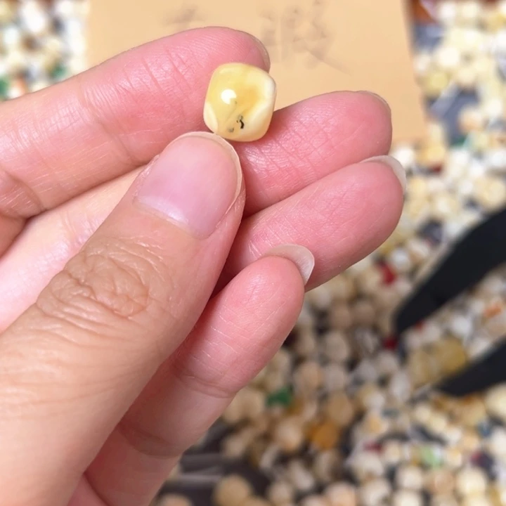 裸石蜜蜡未镶嵌10mm一个