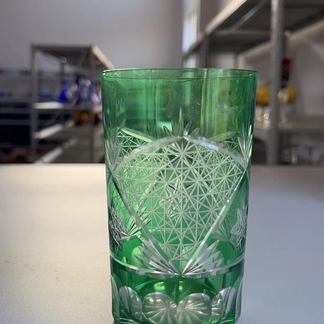 水晶玻璃平底款微瑕一个