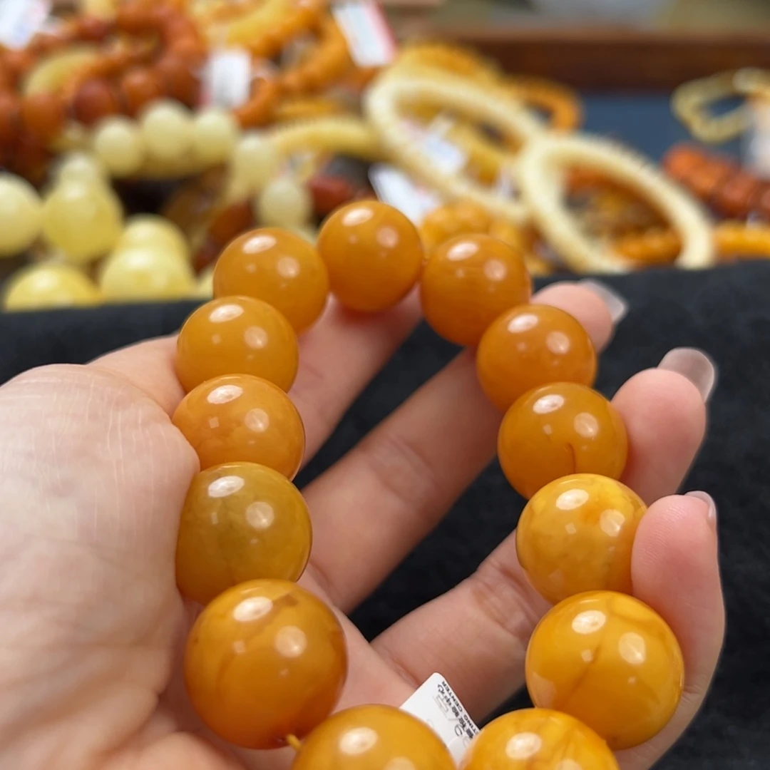 未镶嵌琥珀珠宝奇石