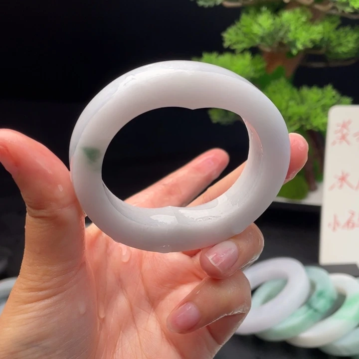 定制翡翠翡翠手镯未镶嵌