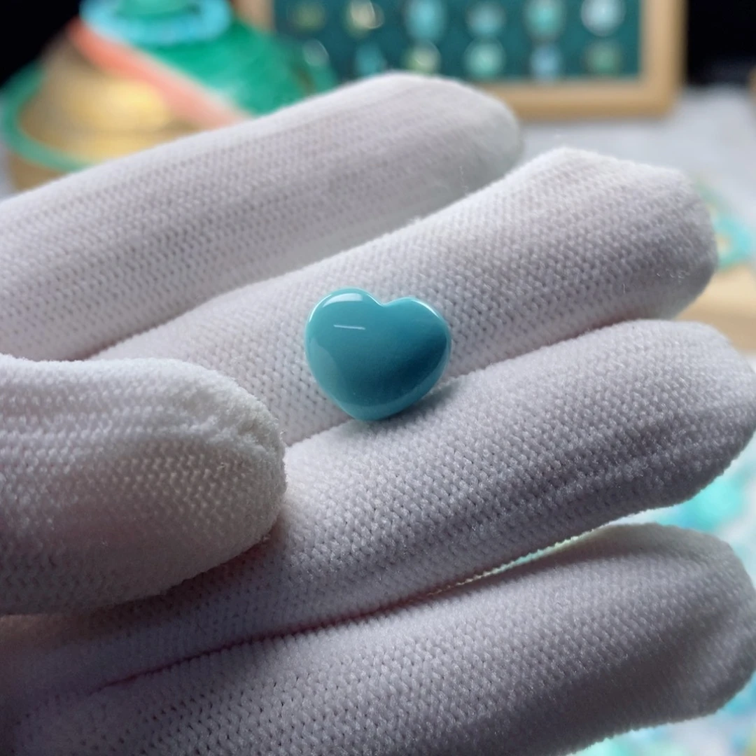 绿松石颈饰未镶嵌