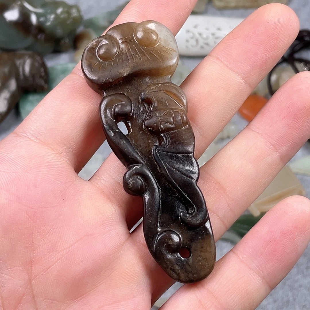 和田玉（糖玉）未镶嵌颈饰