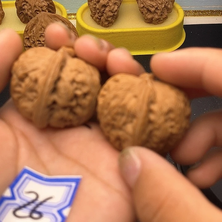 文玩核桃把件40元宝