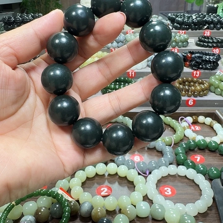 未镶嵌手链和田玉新疆黑油青卡20