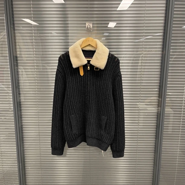 99新 LouisVuitton/路易威登 26ss羊绒羊毛拉链短款外套L码#10177