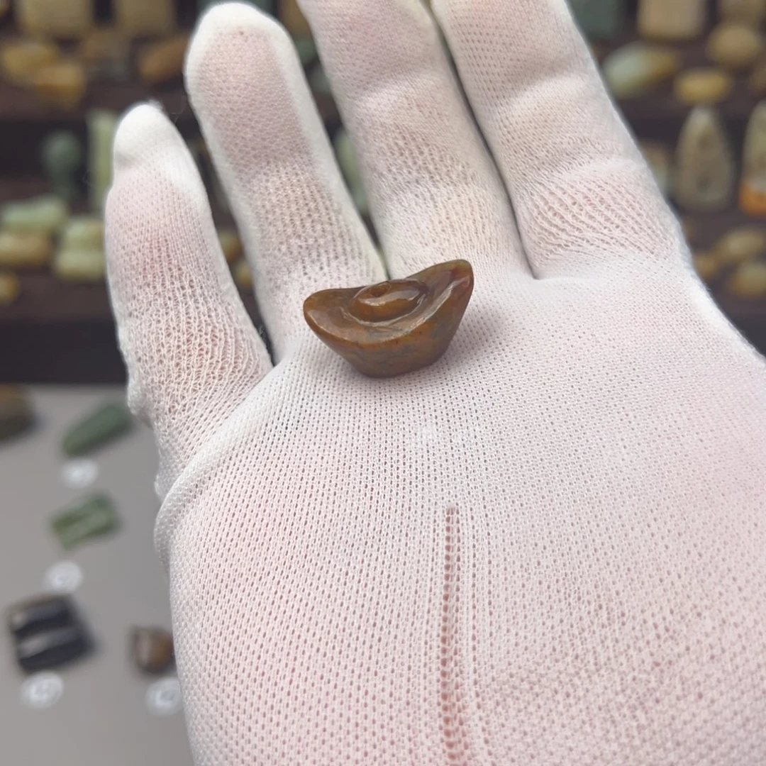 岫岩河磨玉（透闪石质玉）未镶嵌颈饰