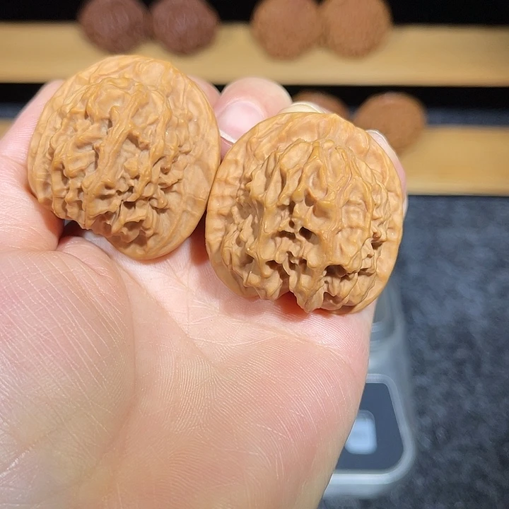 文玩核桃吊坠怀柔天地