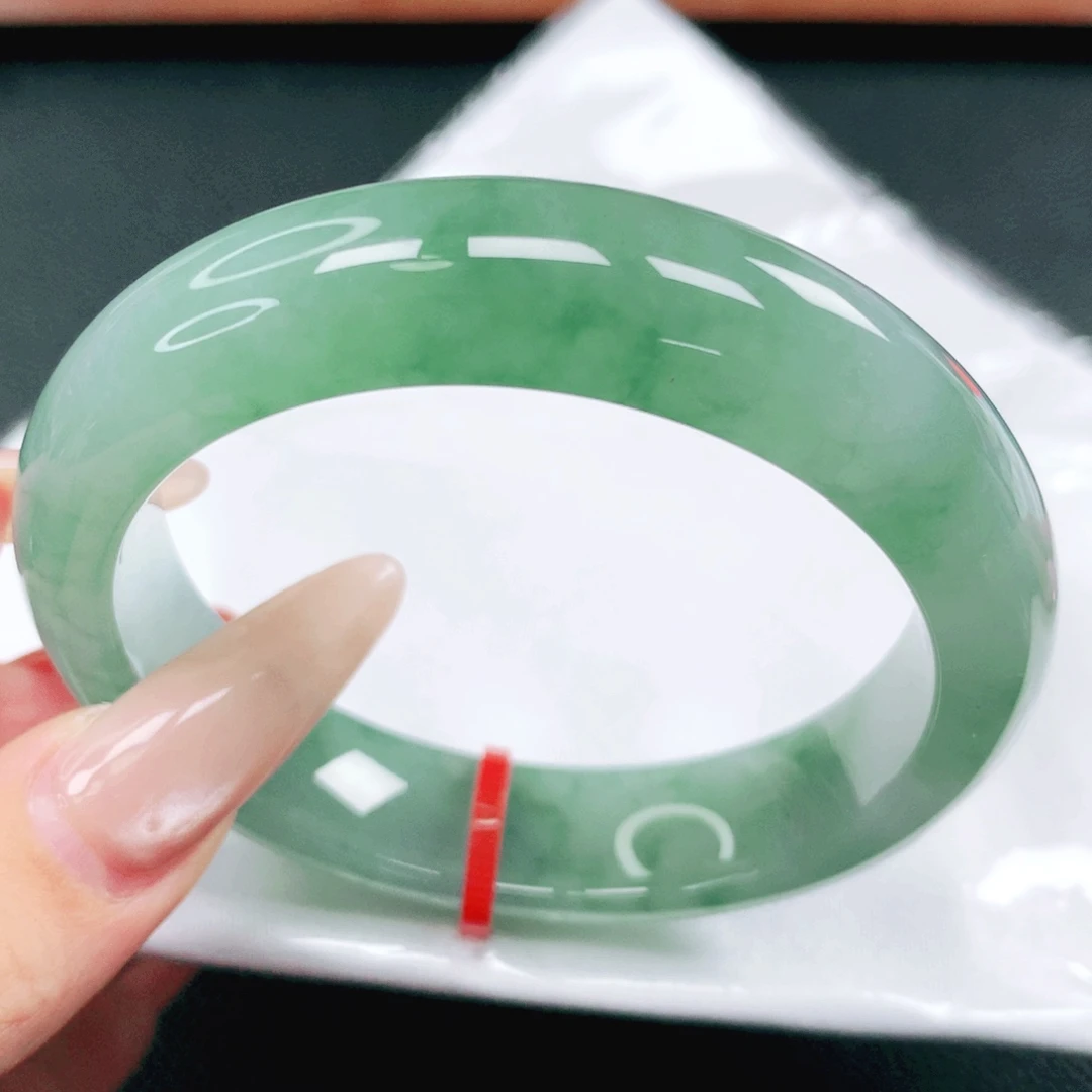 翡翠未镶嵌手镯55