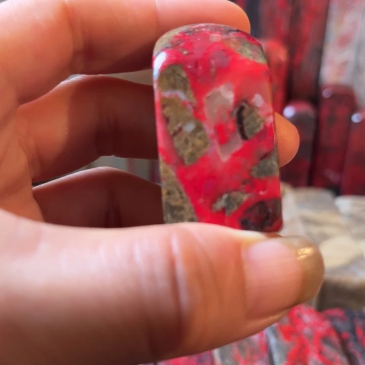 云***海鸡血石鸡血石鸡血