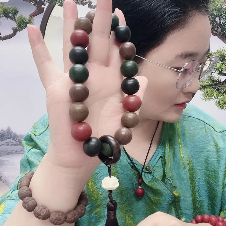 ꧁***꧂1.8五方贵人手持福利