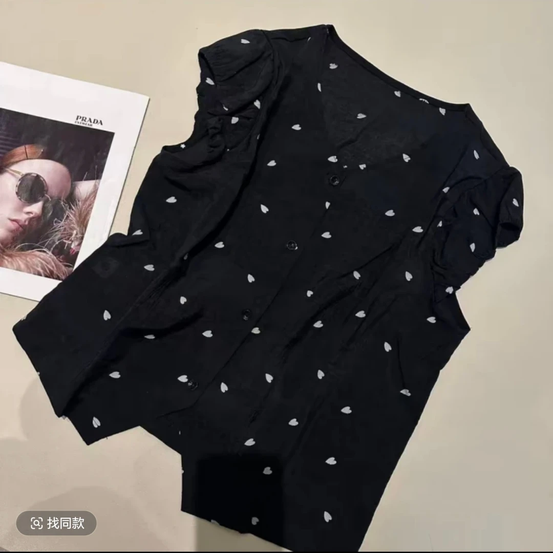 2025夏款V领设计感时尚百搭无袖显瘦上衣款女