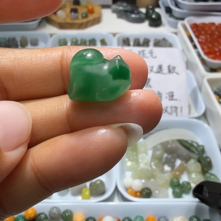 未镶嵌和田玉珠宝半成品