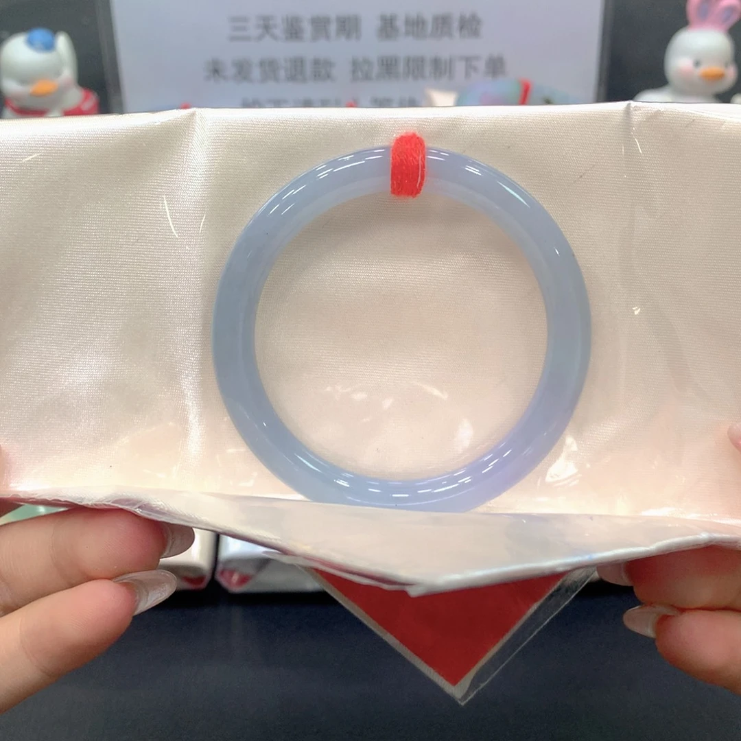 翡翠未镶嵌手镯52圆