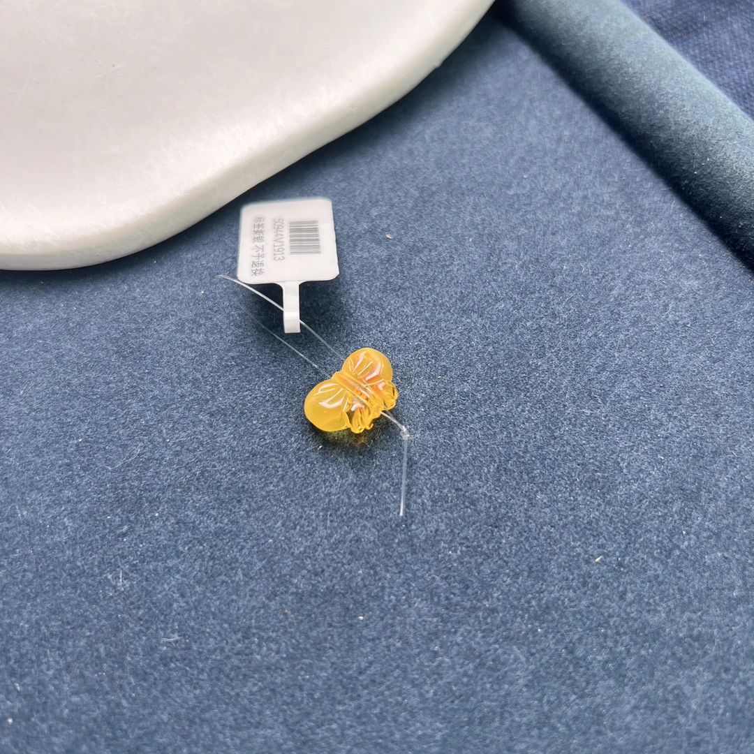 天然蜜蜡蝴蝶吊坠配件