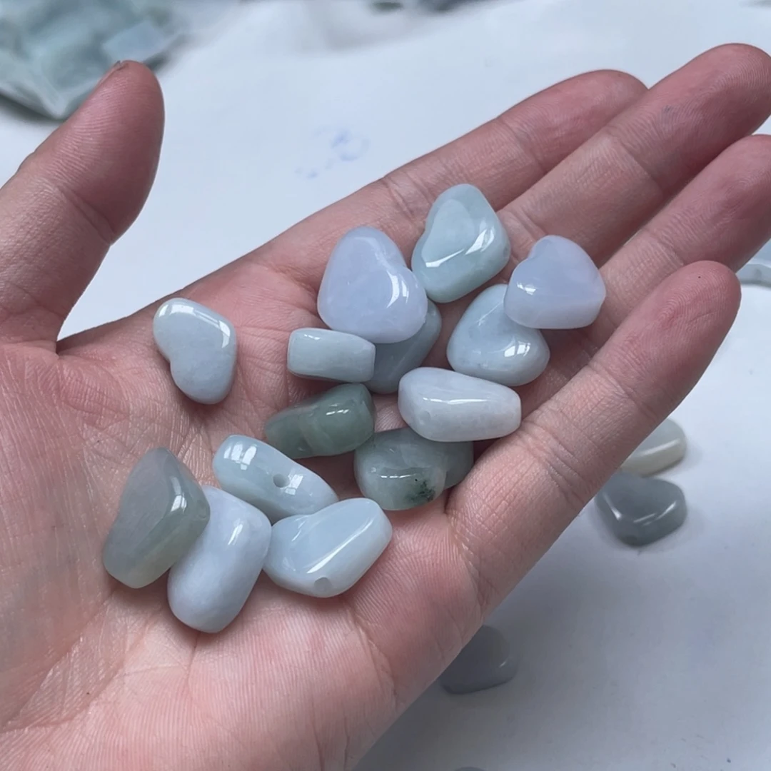 翡翠未镶嵌颈饰翡翠吊坠