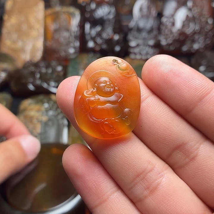 琥珀未镶嵌颈饰89