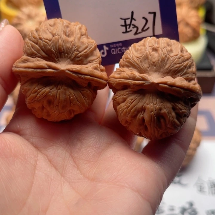 吊坠文玩核桃大*岸文玩核桃27