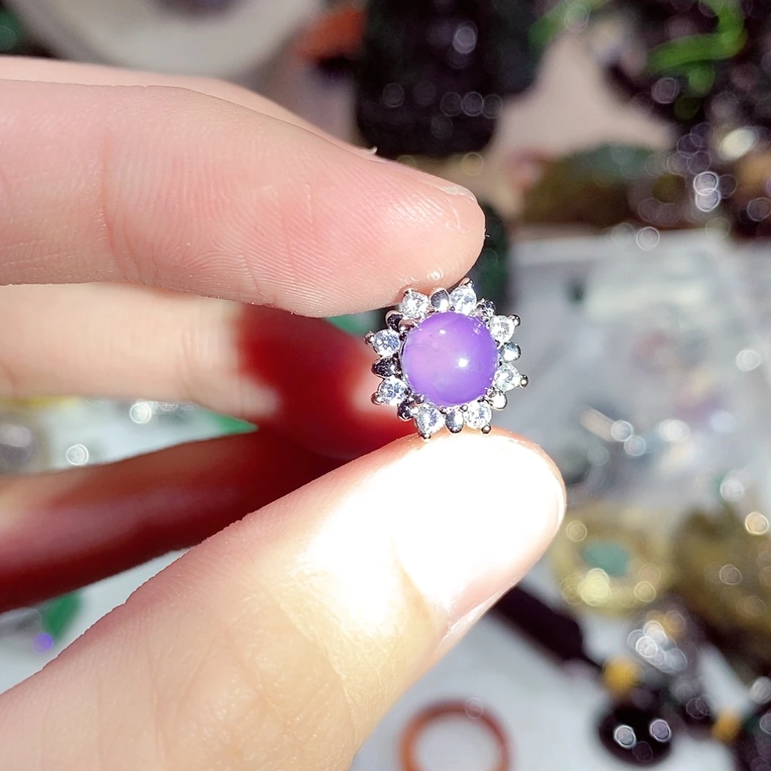 翡翠颈饰未镶嵌翡翠z