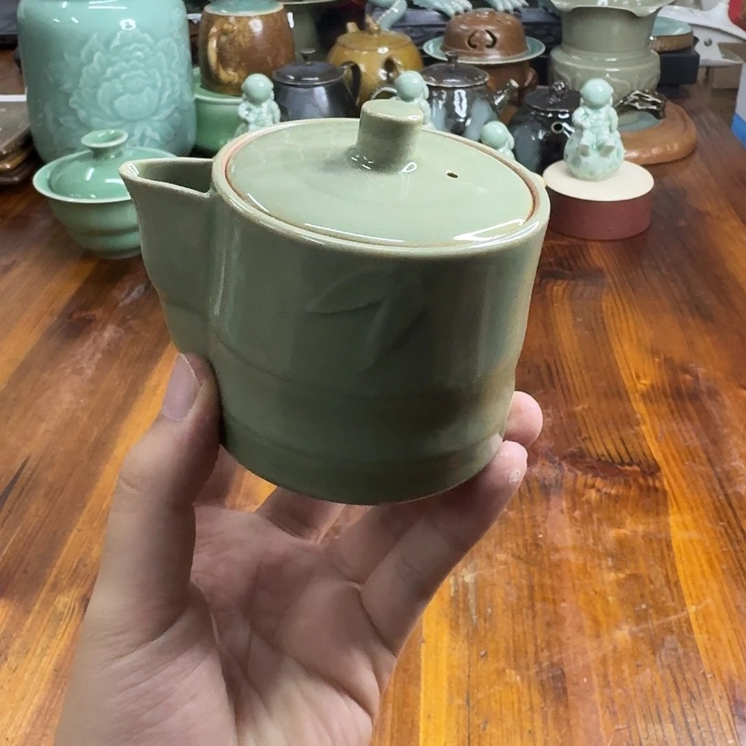 小仲龙泉青瓷微瑕5094