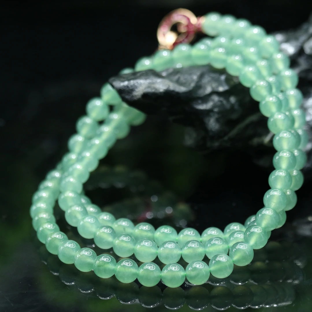 44天然缅甸翡翠A货冰绿珠链/100139/上海嘉禾拍卖