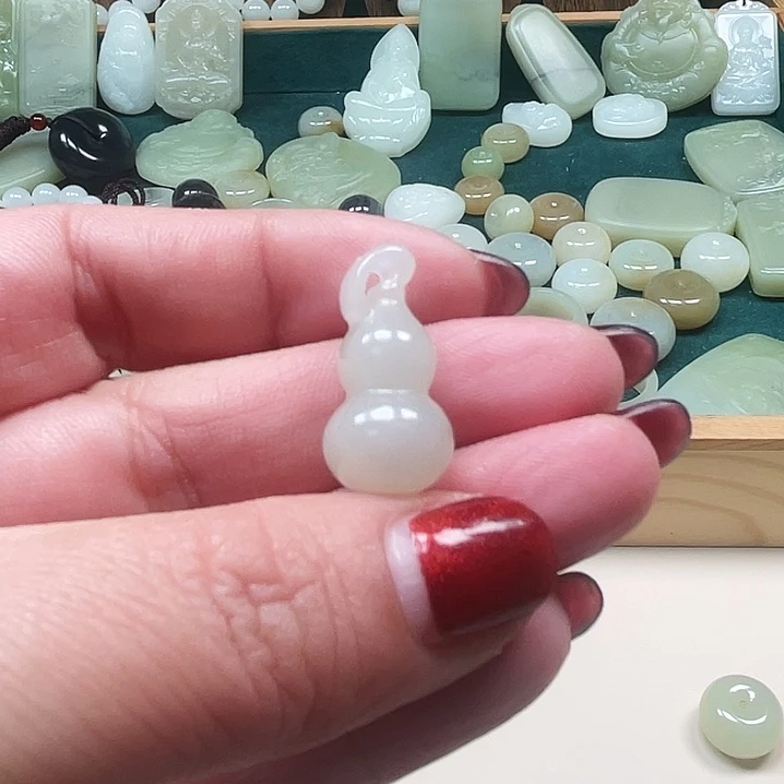 和田玉（糖玉）未镶嵌珠宝半成品