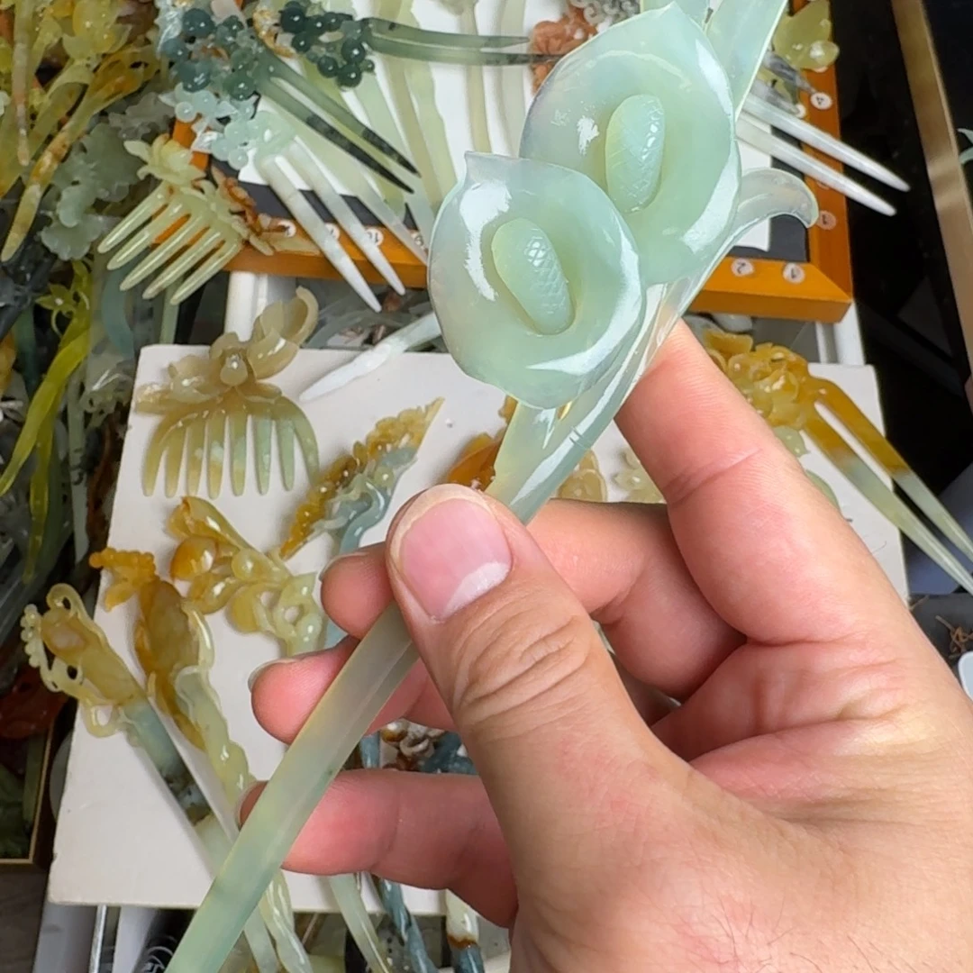 蛇纹石玉未镶嵌发饰